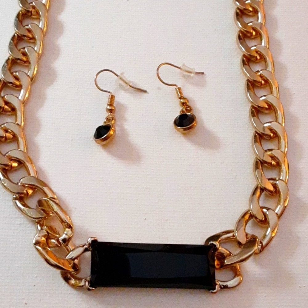 A touch of GLAM  necklace with earrings.